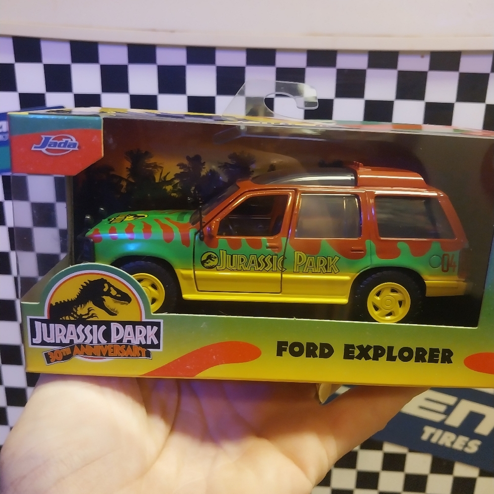 Jurassic Park Ford Explorer Toy Vehicle - Green/Orange